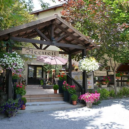 Hotel & Restaurant Le Chalvet Амбрен Екстер'єр фото